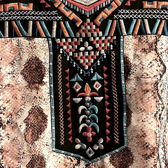 Gypsy/Good Vibes Hippy Native American All Styles Come 2 Mind Embroidery Shirt - Picture 10 of 17